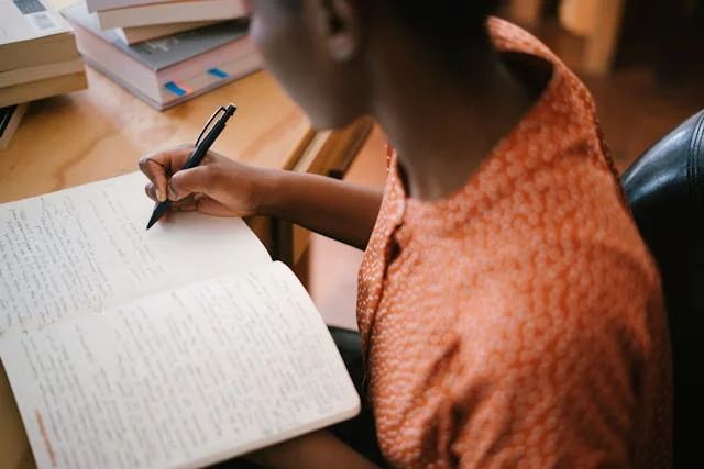Texto dissertativo argumentativo: como fazer e exemplos